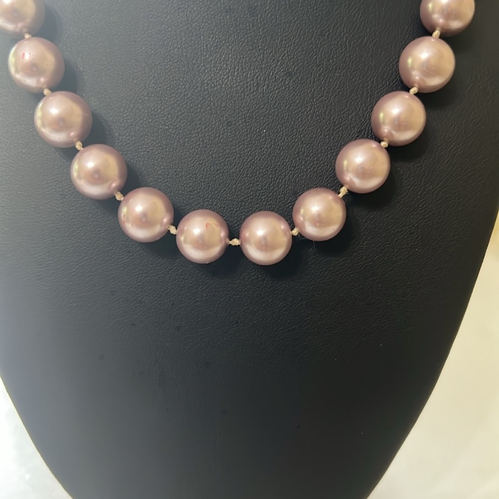 šPink Pearl Necklace with Ribbon - Picture 2 of 5